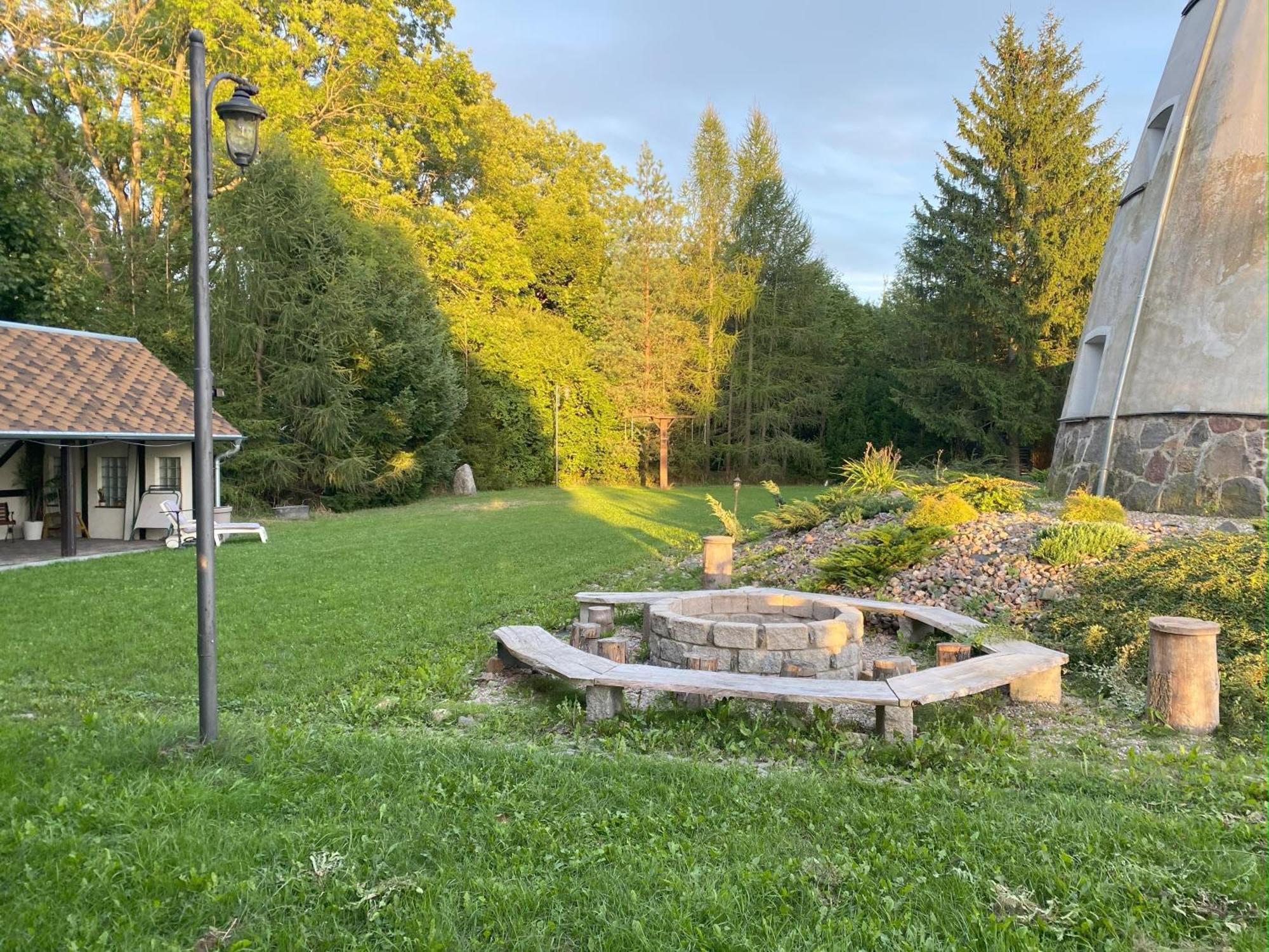 Dom Wakacyjny - Wiatrak Holenderski Na Mazurach Vila Ryn  Exterior foto